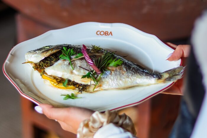 Poissons et produits de la mer au brasero